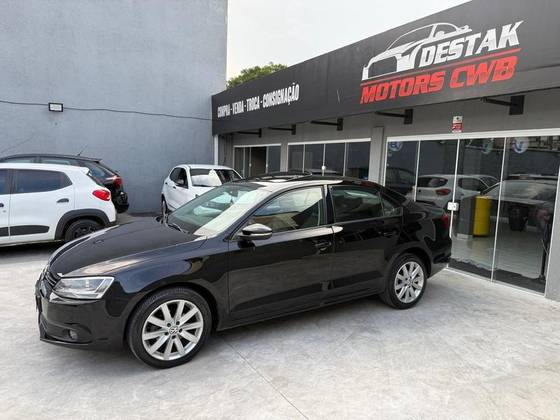 VOLKSWAGEN JETTA 2.0 COMFORTLINE FLEX 4P MANUAL